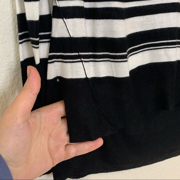 Zara Black & White Knit Sweater - Picture 9 of 9